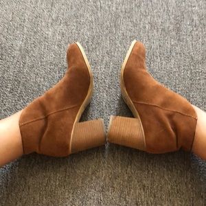 2 inch ankle boot